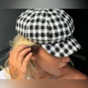 Marcus Collection Marcus Adler Plaid Newsboy
Cap‎ Hat Women's